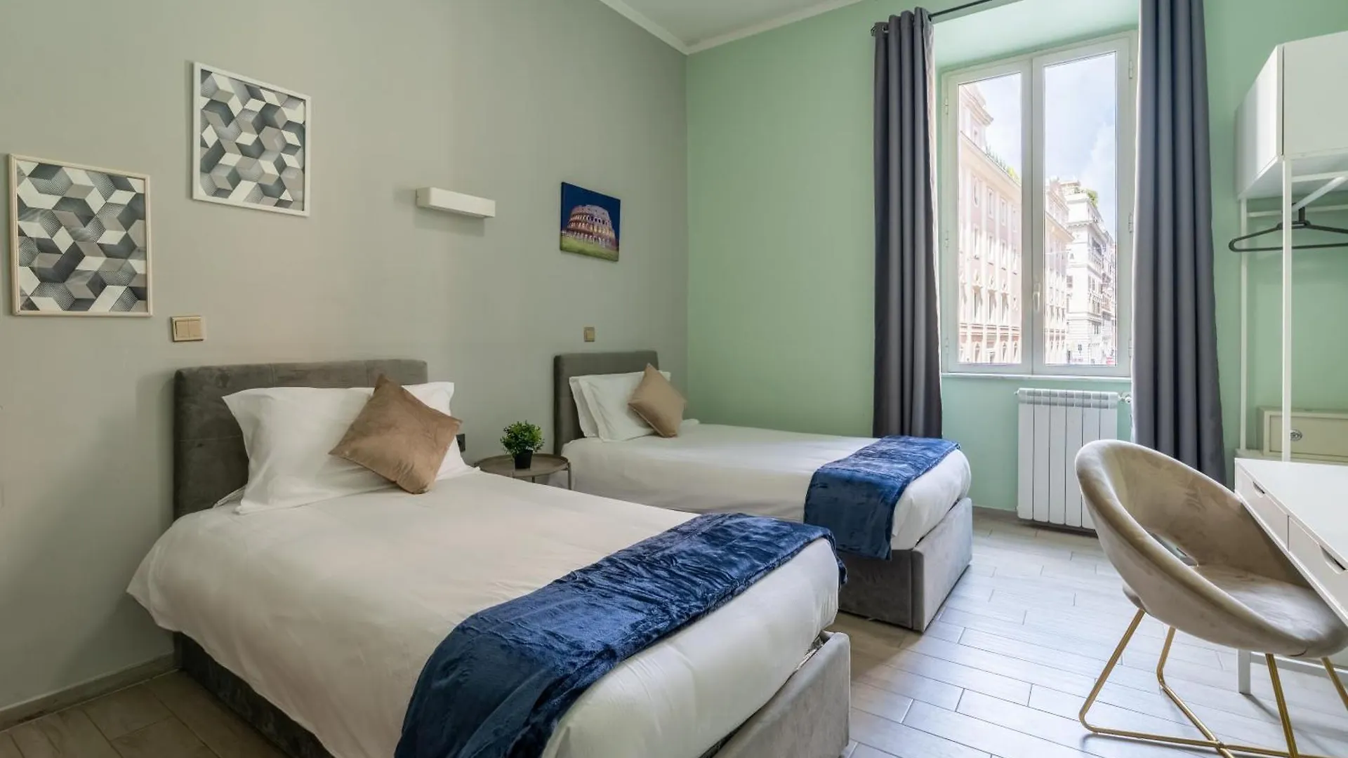 Leoni Di Giada Guesthouse - Close To Central Station Roma 3*,
