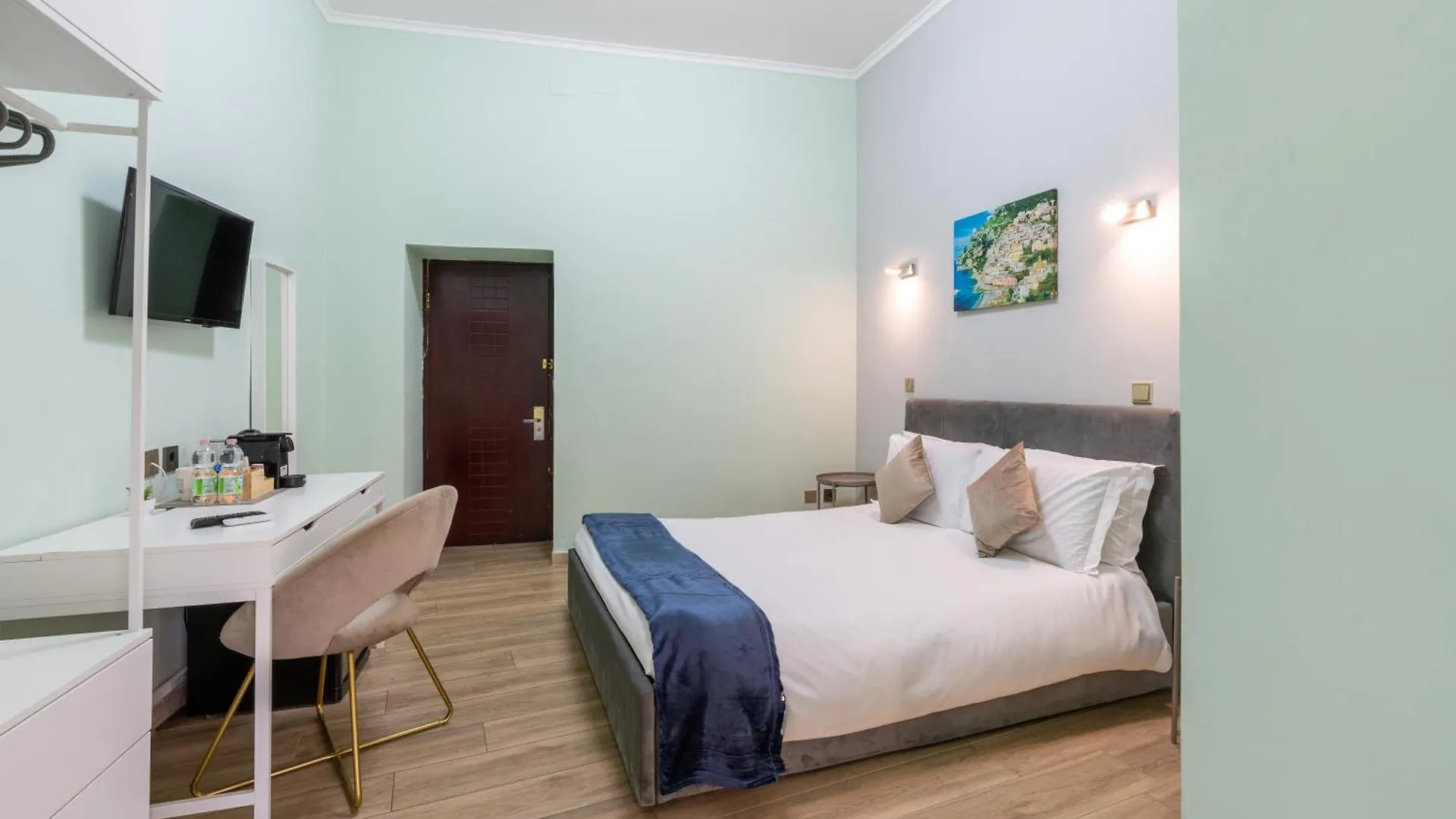 Leoni Di Giada Guesthouse - Close To Central Station Roma