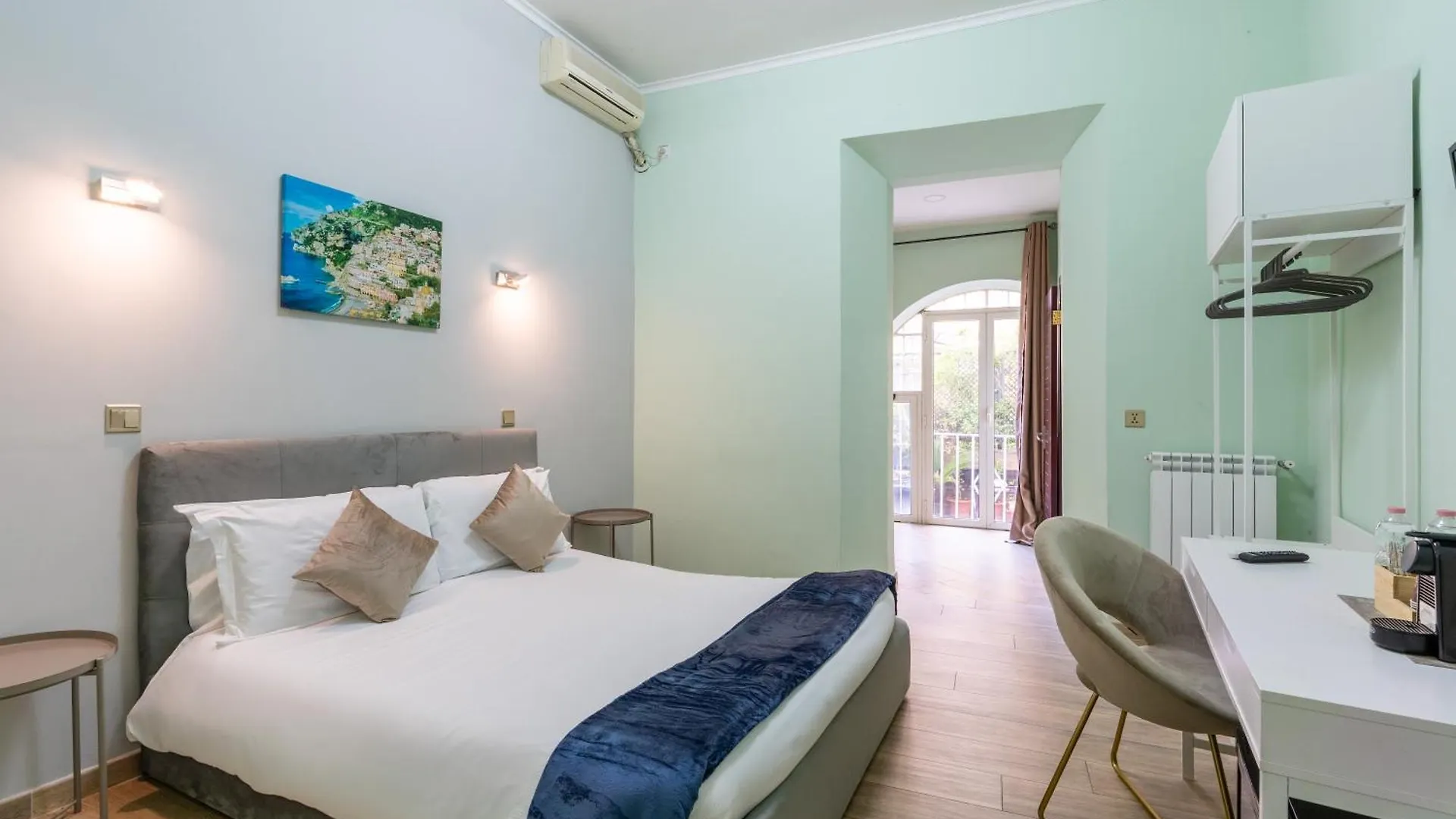 Leoni Di Giada Guesthouse - Close To Central Station Rome