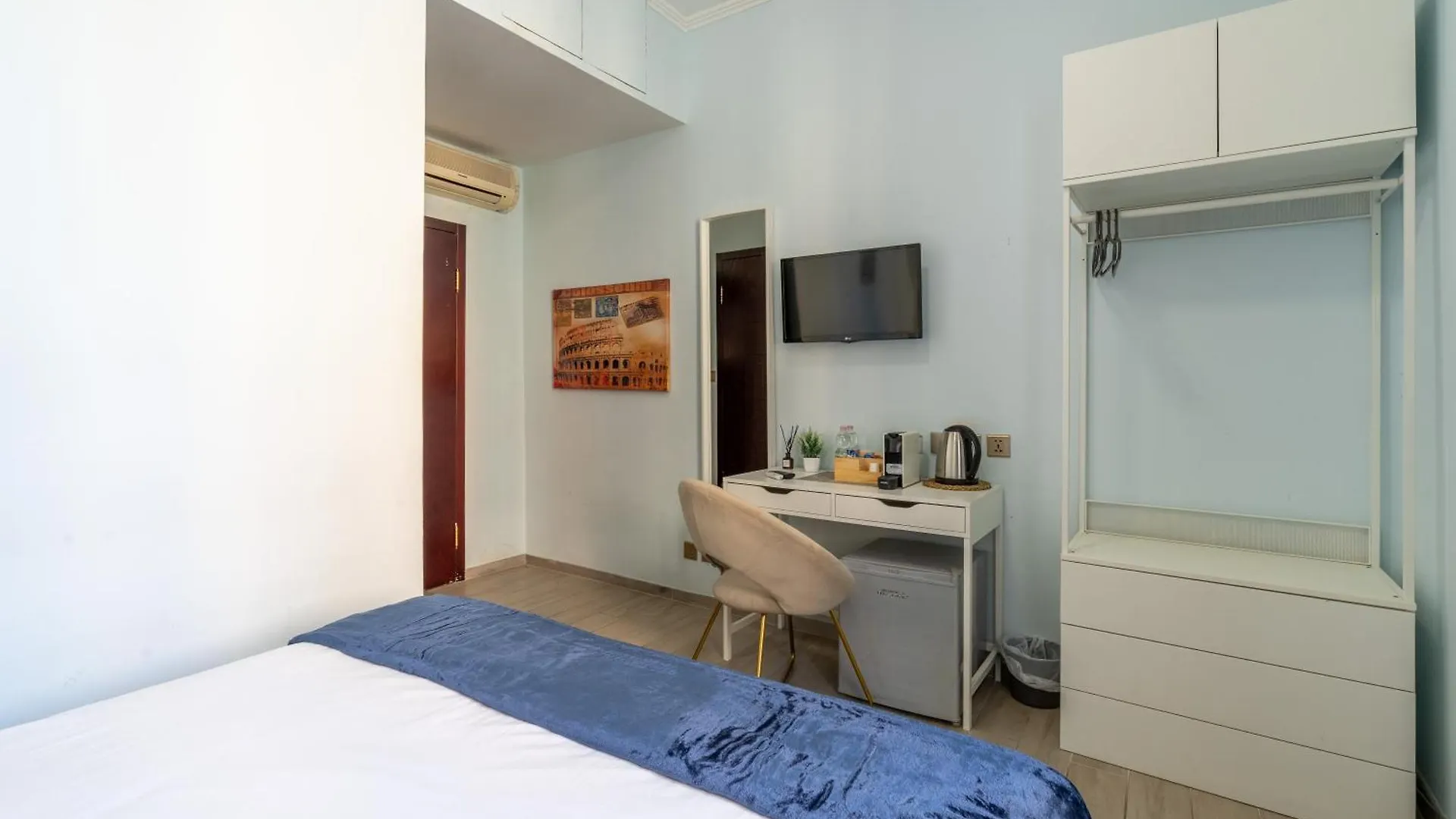 Leoni Di Giada Guesthouse - Close To Central Station Roma Itália