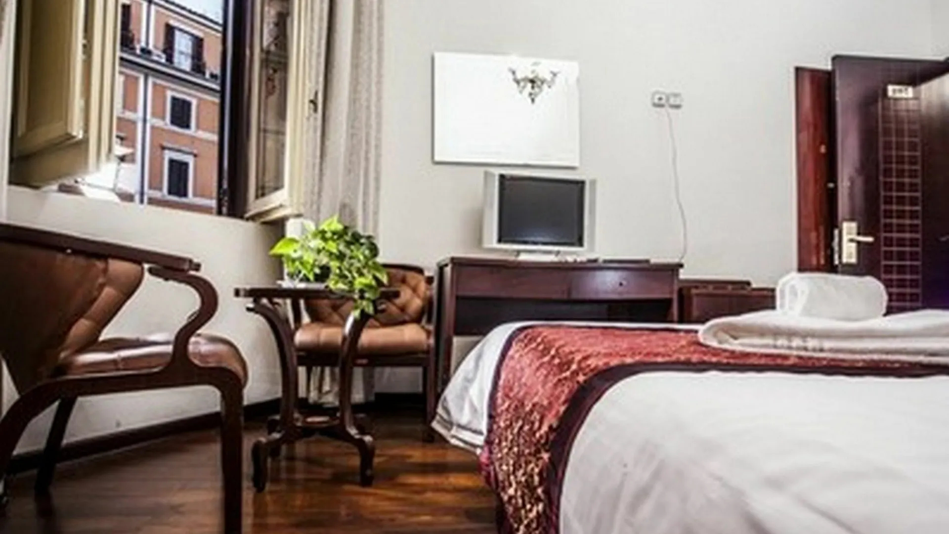 Leoni Di Giada Guesthouse - Close To Central Station Roma Alojamento de Acomodação e Pequeno-almoço