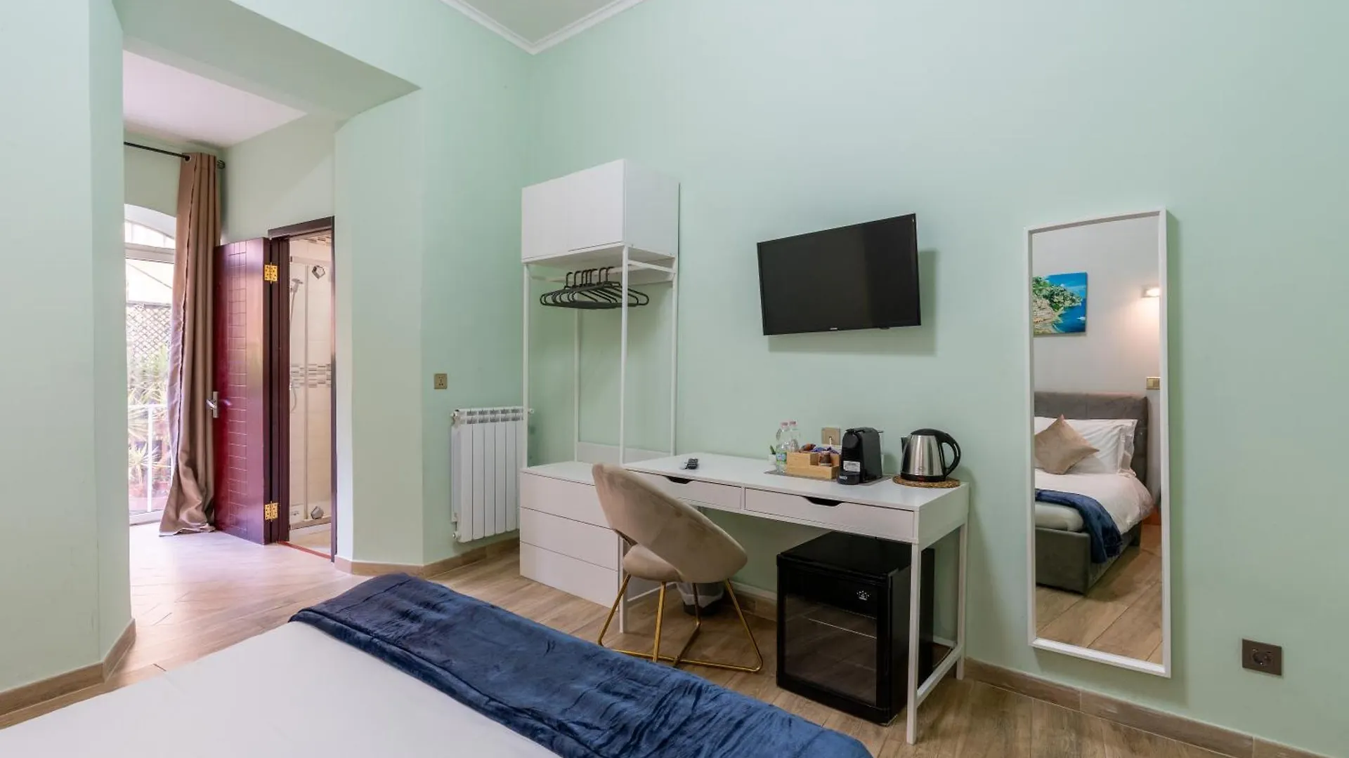 Leoni Di Giada Guesthouse - Close To Central Station Rome Italie