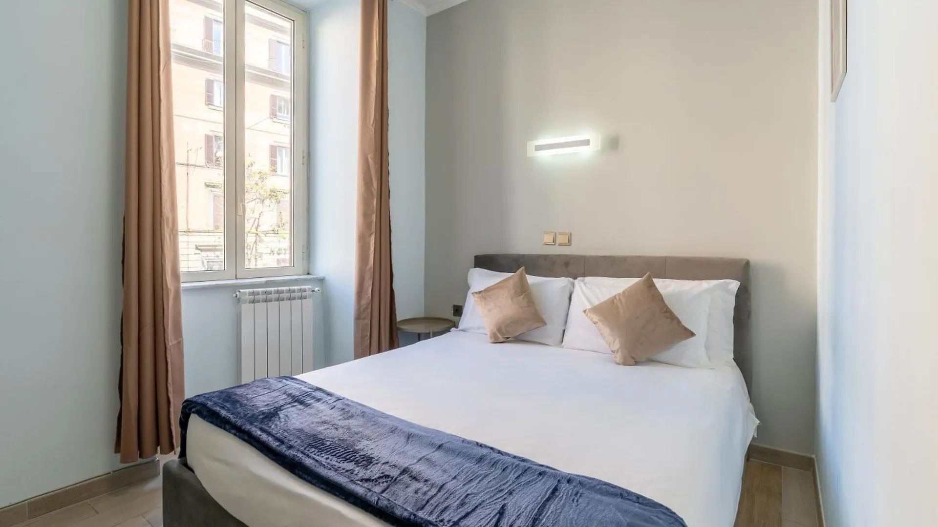 Leoni Di Giada Guesthouse - Close To Central Station Roma