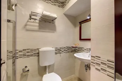 *** Alojamento de Acomodação e Pequeno-almoço Leoni Di Giada Guesthouse - Close To Central Station Roma Itália